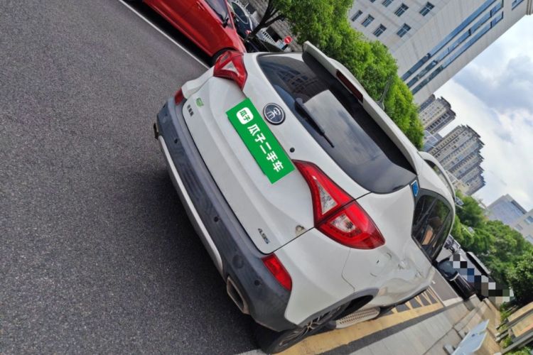 Used BYD Song New Energy 2017 Song DM 1.5TID All-Wheel Drive Prestige Model Rear Right 45 Deg