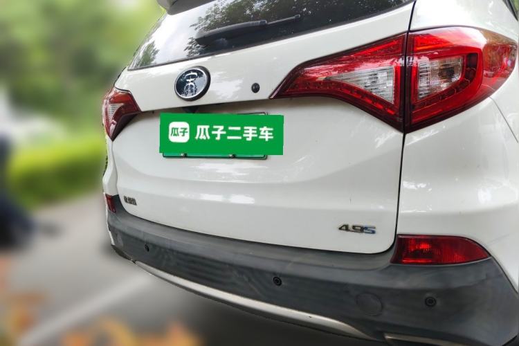 Used BYD Song New Energy 2017 Song DM 1.5TID All-Wheel Drive Luxury Model Rear