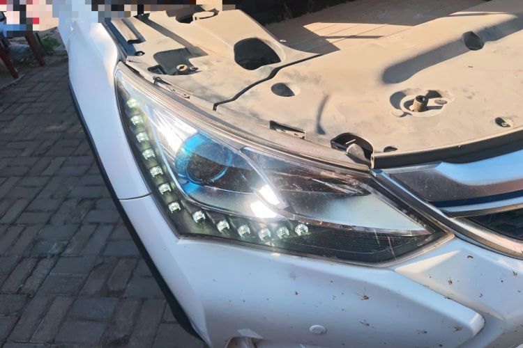 Used BYD Song New Energy 2017 Song EV300 Prestige Model Right Front Headlight