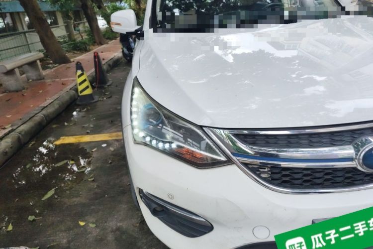 Used BYD Song New Energy 2017 Song DM 1.5TID All-Wheel Drive Luxury Model Right Front Headlight