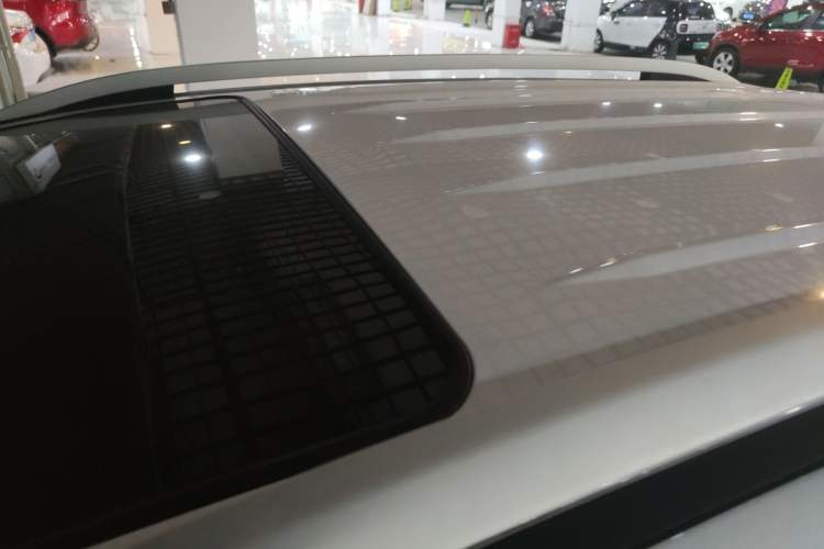 Used BYD Song New Energy 2017 Song DM 1.5TID All-Wheel Drive Luxury Model Roof