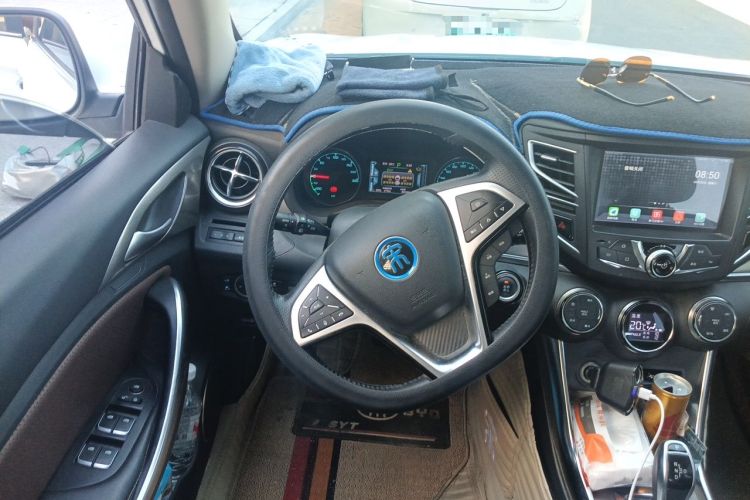 Used BYD Song New Energy 2017 Song DM 1.5TID All-Wheel Drive Luxury Model Steering Wheel