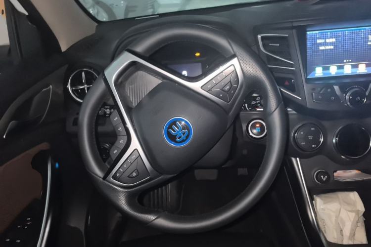 Used BYD Song New Energy 2017 Song DM 1.5TID All-Wheel Drive Luxury Model Steering Wheel