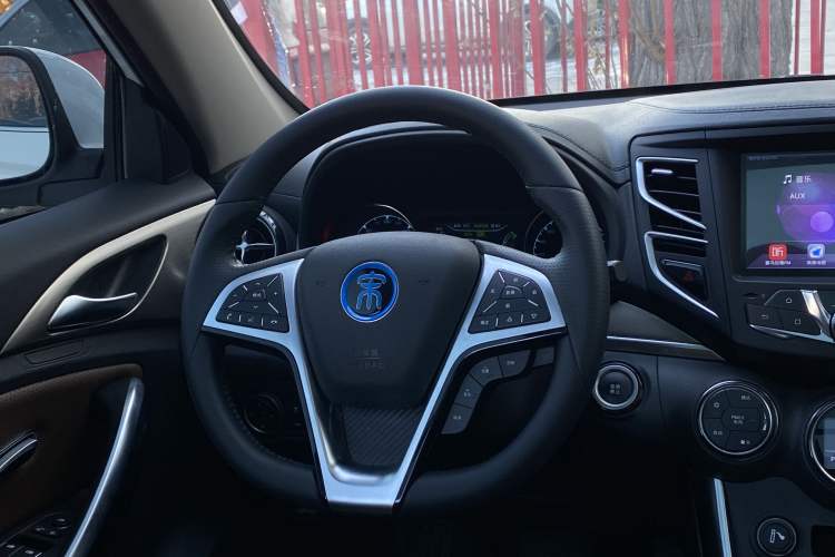 Used BYD Song New Energy 2017 Song EV300 Prestige Model Steering Wheel