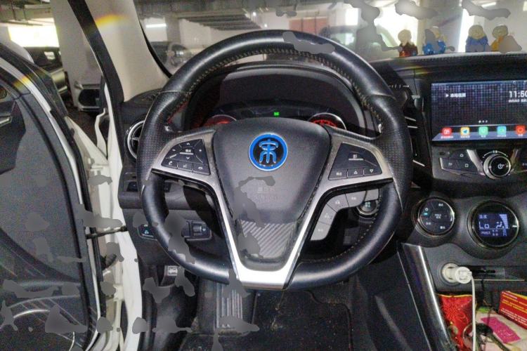 Used BYD Song New Energy 2017 Song DM 1.5TID All-Wheel Drive Luxury Model Steering Wheel