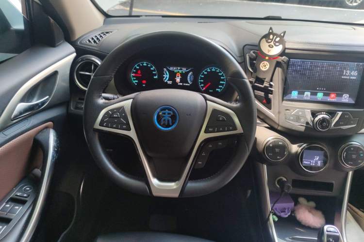 Used BYD Song New Energy 2017 Song DM 1.5TID All-Wheel Drive Luxury Model Steering Wheel
