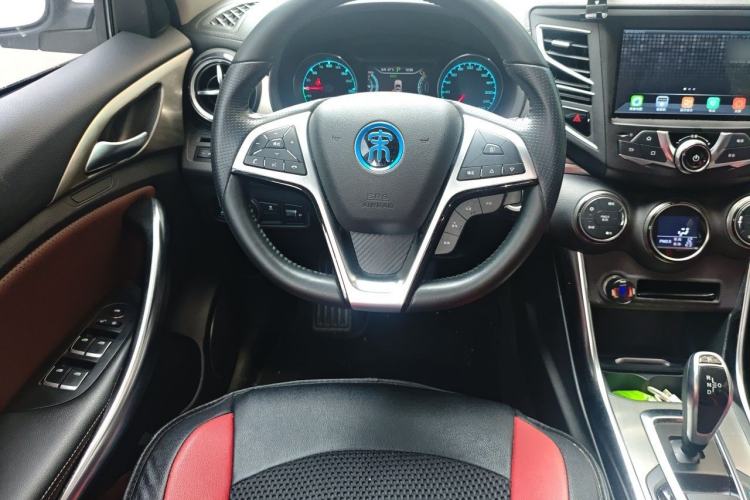 Used BYD Song New Energy 2017 Song DM 1.5TID All-Wheel Drive Luxury Model Steering Wheel