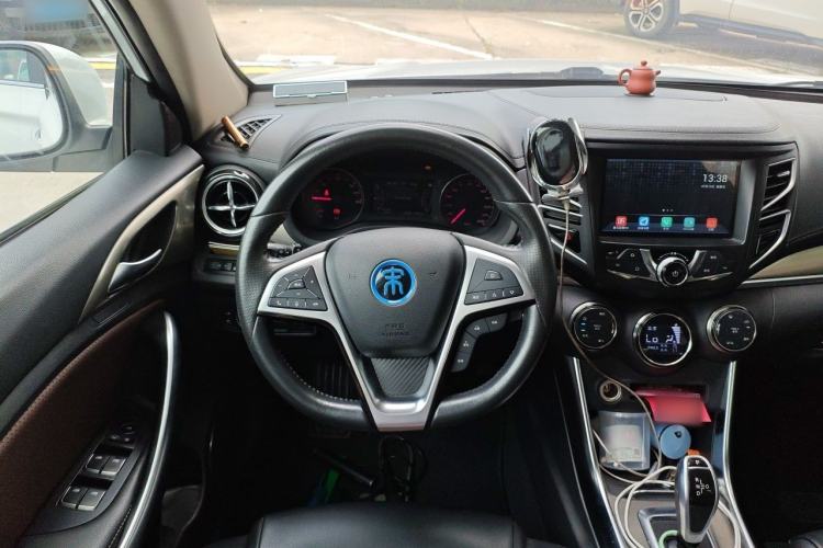 Used BYD Song New Energy 2017 Song DM 1.5TID All-Wheel Drive Luxury Model Steering Wheel