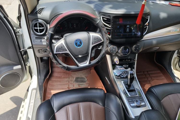 Used BYD Song New Energy 2017 Song DM 1.5TID All-Wheel Drive Prestige Model Steering Wheel