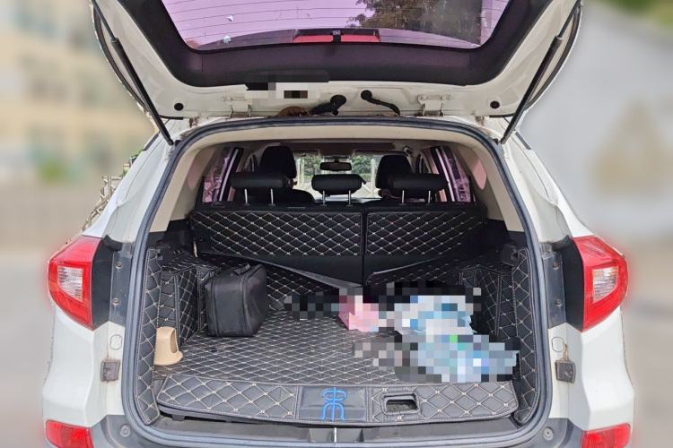 Used BYD Song New Energy 2017 Song DM 1.5TID All-Wheel Drive Luxury Model Trunk