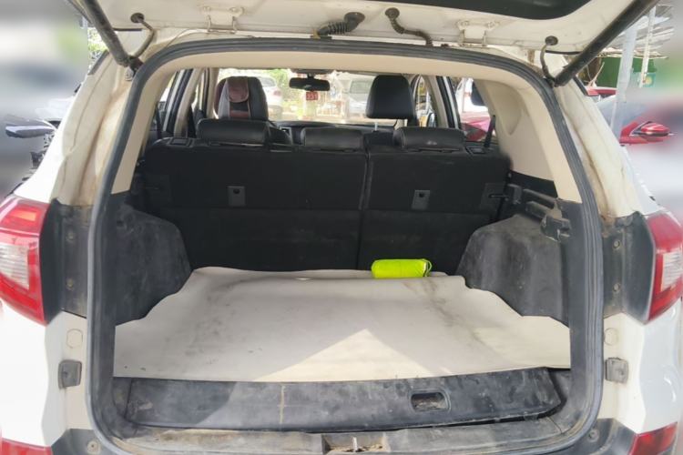 Used BYD Song New Energy 2017 Song DM 1.5TID All-Wheel Drive Prestige Model Trunk