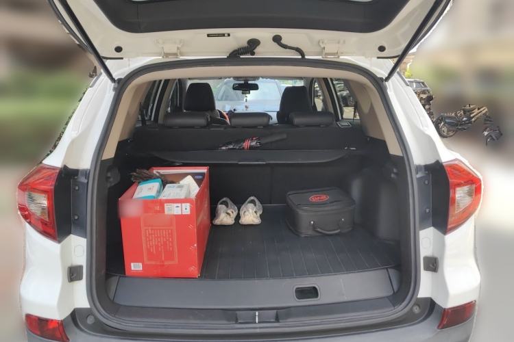 Used BYD Song New Energy 2017 Song DM 1.5TID All-Wheel Drive Prestige Model Trunk