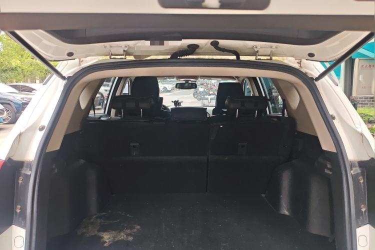 Used BYD Song New Energy 2017 Song DM 1.5TID All-Wheel Drive Luxury Model Trunk