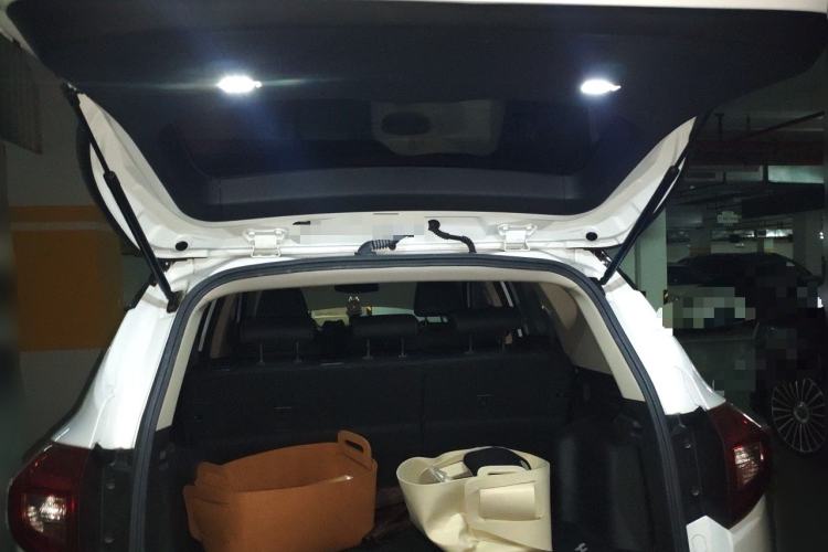 Used BYD Song New Energy 2017 Song DM 1.5TID All-Wheel Drive Luxury Model Trunk