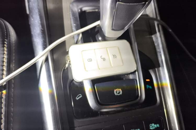 Used BYD Song New Energy 2017 Song DM 1.5TID All-Wheel Drive Luxury Model Vehicle Key