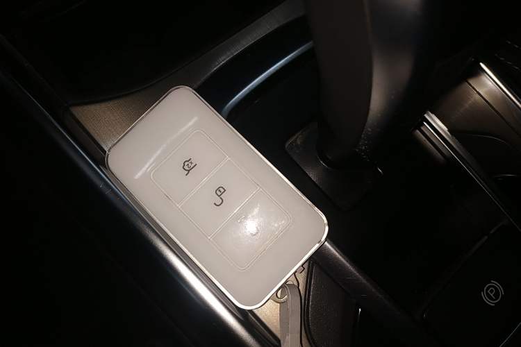 Used BYD Song New Energy 2017 Song EV300 Prestige Model Vehicle Key