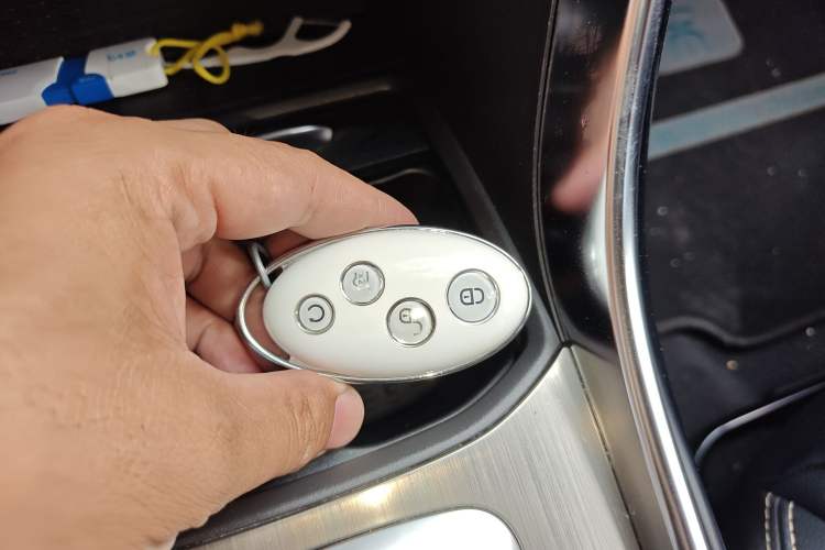 Used BYD Song New Energy 2017 Song DM 1.5TID All-Wheel Drive Luxury Model Vehicle Key
