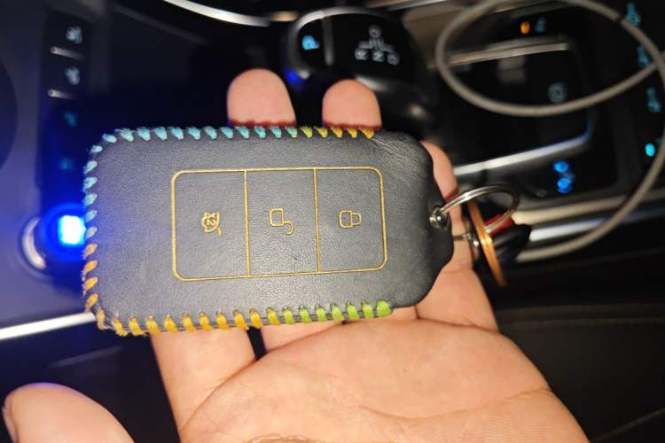 Used BYD Song New Energy 2017 Song DM 1.5TID All-Wheel Drive Luxury Model Vehicle Key