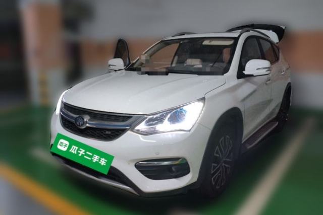 Ojetý BYD Song New Energy 2017 Song DM 1.5TID All-Wheel Drive Luxury Model
