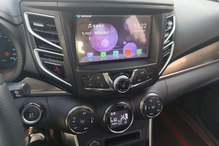 Used BYD Song New Energy 2017 Song DM 1.5TID All-Wheel Drive Luxury Model Audio And AC Panel
