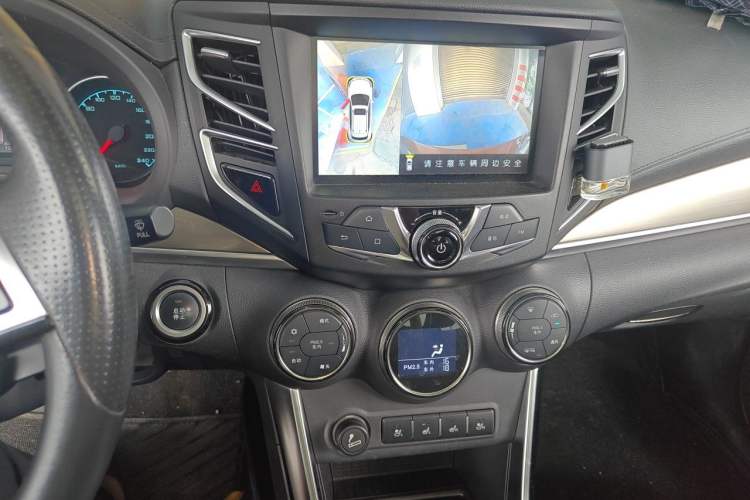 Used BYD Song New Energy 2017 Song DM 1.5TID All-Wheel Drive Luxury Model Audio And AC Panel