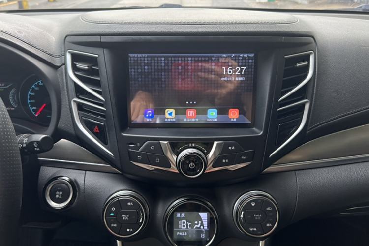 Used BYD Song New Energy 2017 Song DM 1.5TID All-Wheel Drive Luxury Model Audio And AC Panel
