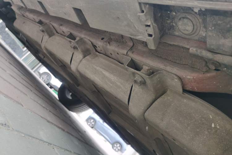 Used BYD Song New Energy 2017 Song EV300 Prestige Model Chassis Rear Left