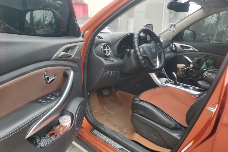 Used BYD Song New Energy 2017 Song EV300 Prestige Model Driver Seat