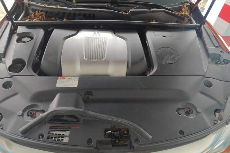 Used BYD Song New Energy 2017 Song DM 1.5TID All-Wheel Drive Luxury Model Engine Bay