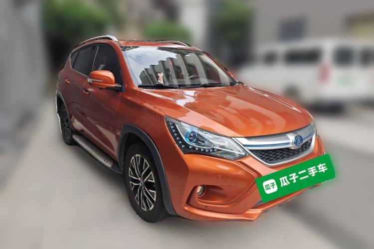 Used BYD Song New Energy 2017 Song DM 1.5TID All-Wheel Drive Prestige Model Front Right 45 Deg