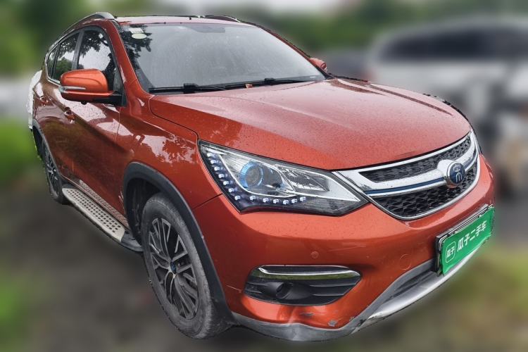 Used BYD Song New Energy 2017 Song DM 1.5TID All-Wheel Drive Prestige Model Front Right 45 Deg