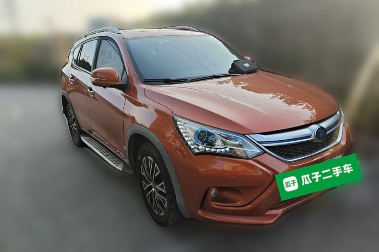 Used BYD Song New Energy 2017 Song DM 1.5TID All-Wheel Drive Prestige Model Front Right 45 Deg
