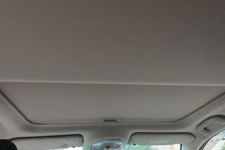 Used BYD Song New Energy 2017 Song DM 1.5TID All-Wheel Drive Luxury Model Headliner