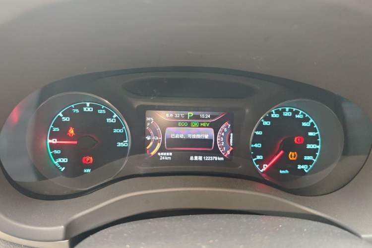 Used BYD Song New Energy 2017 Song DM 1.5TID All-Wheel Drive Prestige Model Instrument Cluster