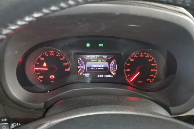 Used BYD Song New Energy 2017 Song DM 1.5TID All-Wheel Drive Luxury Model Instrument Cluster