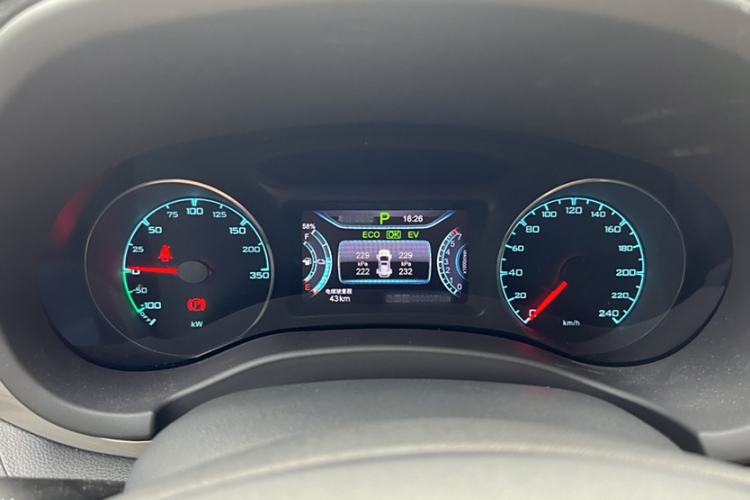 Used BYD Song New Energy 2017 Song DM 1.5TID All-Wheel Drive Luxury Model Instrument Cluster