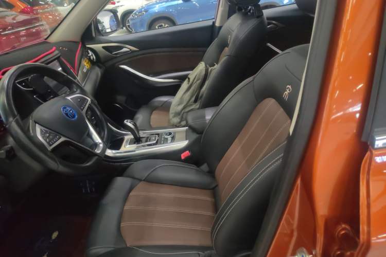 Used BYD Song New Energy 2017 Song DM 1.5TID All-Wheel Drive Luxury Model Left Front Seat