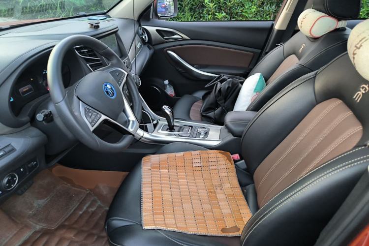 Used BYD Song New Energy 2017 Song DM 1.5TID All-Wheel Drive Luxury Model Left Front Seat