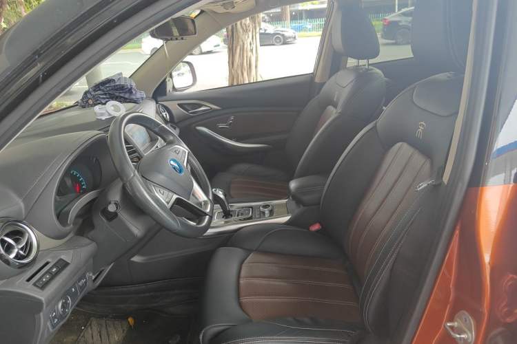 Used BYD Song New Energy 2017 Song DM 1.5TID All-Wheel Drive Luxury Model Left Front Seat