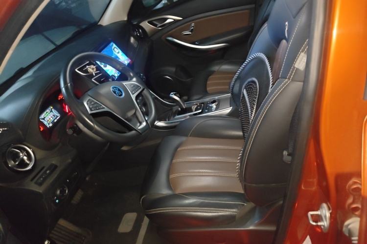 Used BYD Song New Energy 2017 Song DM 1.5TID All-Wheel Drive Prestige Model Left Front Seat