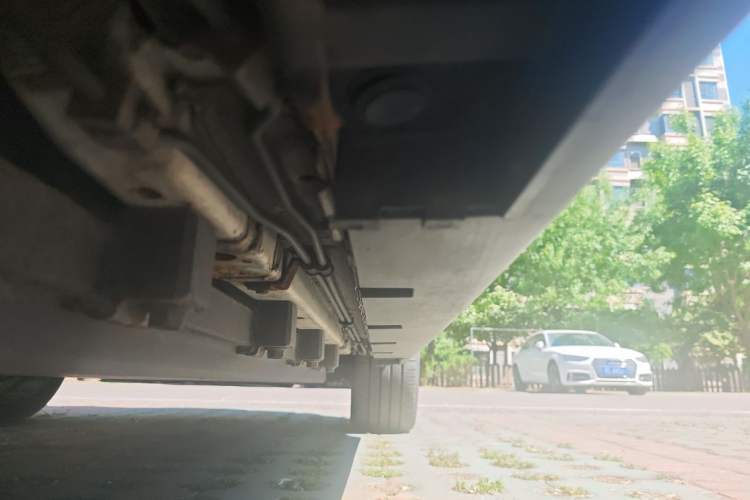 Used BYD Song New Energy 2018 Song EV400 Smart Connectivity Enjoyment Model Chassis Rear Right