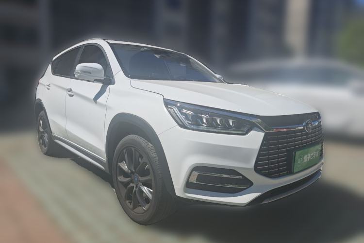 Used BYD Song New Energy 2018 Song EV400 Smart Connectivity Enjoyment Model Front Right 45 Deg