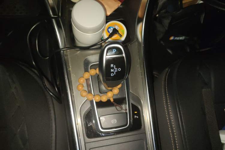 Used BYD Song New Energy 2018 Song EV400 Smart Connectivity Advanced Model Gear Lever