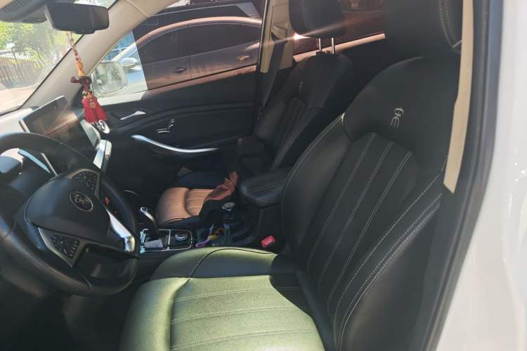 Used BYD Song New Energy 2018 Song EV400 Smart Connectivity Enjoyment Model Left Front Seat