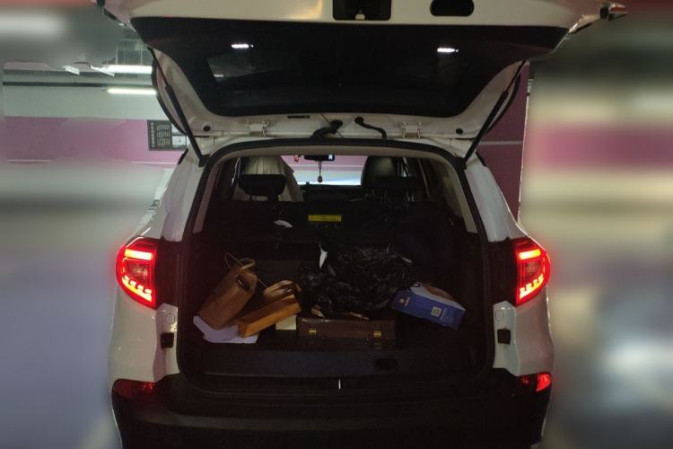 Used BYD Song New Energy 2018 Song EV400 Smart Connectivity Advanced Model Trunk