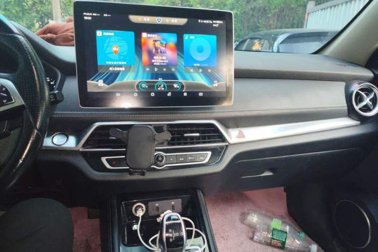 Used BYD Song New Energy 2019 Song DM 1.5TID Smart Connect Premium Model Audio And AC Panel