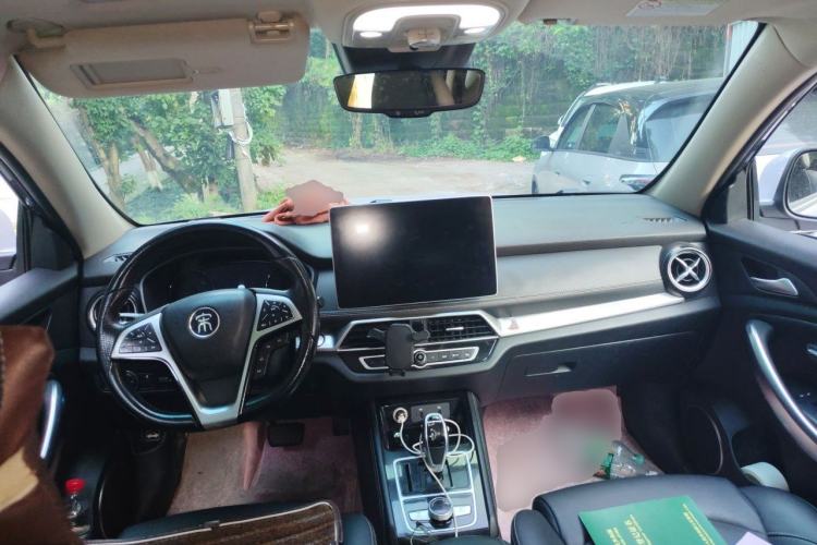 Used BYD Song New Energy 2019 Song DM 1.5TID Smart Connect Premium Model Center Console