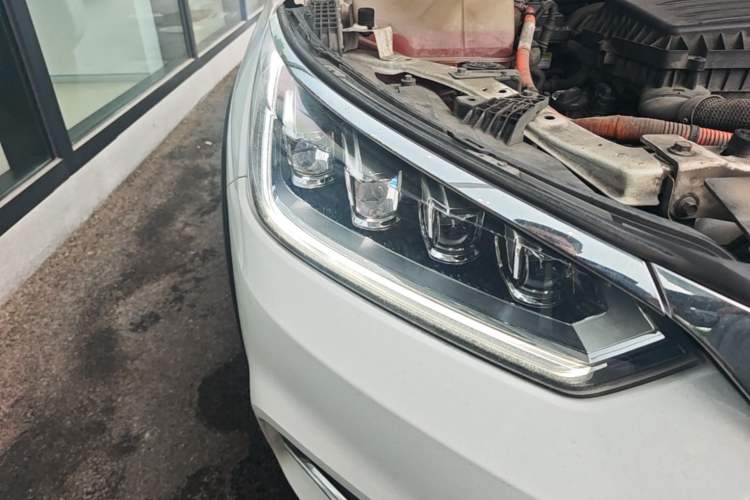 Used BYD Song New Energy 2019 Song DM 1.5TID Smart Connect Sharp Edition Right Front Headlight