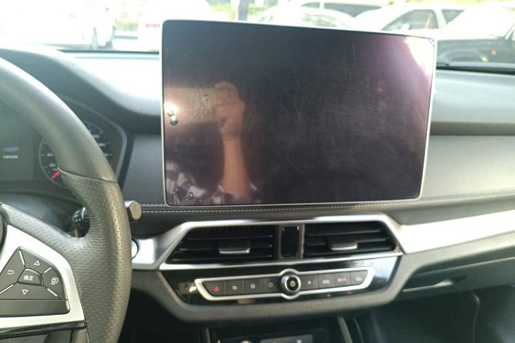 Used BYD Song New Energy 2019 Song DM 1.5TID Smart Connect Dynamic Model Audio And AC Panel