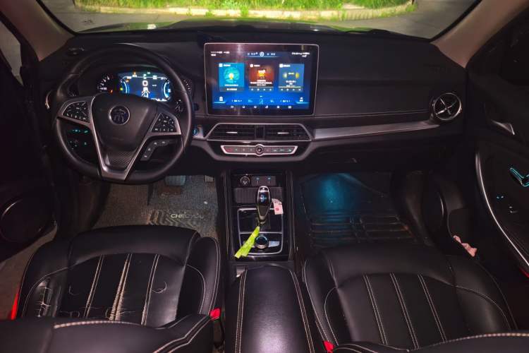 Used BYD Song New Energy 2019 Song DM 1.5TID Smart Connect Premium Model Center Console